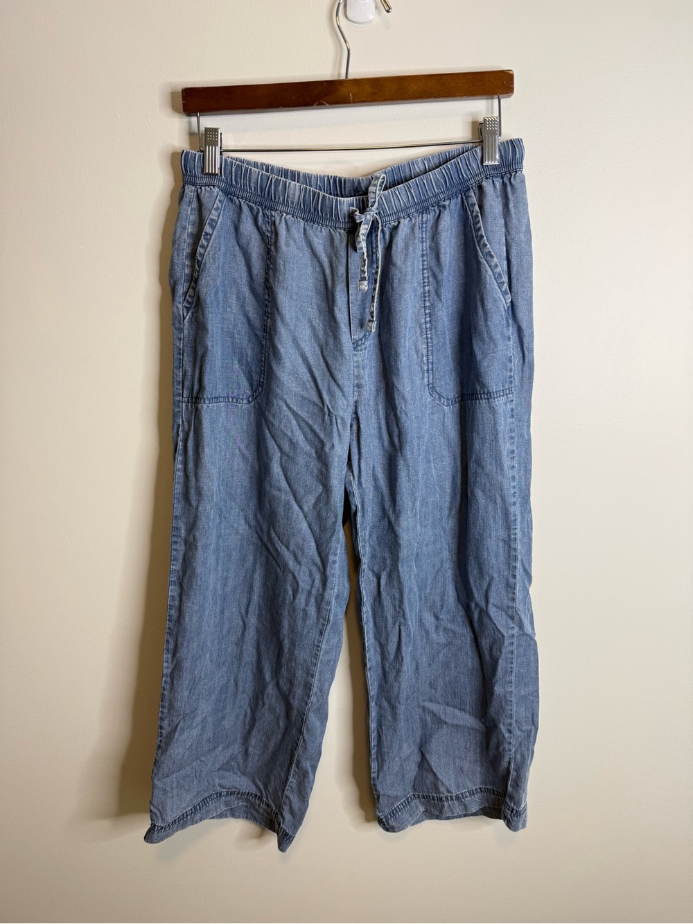 Splendid Light Blue Cropped Wide-Leg pants size medium